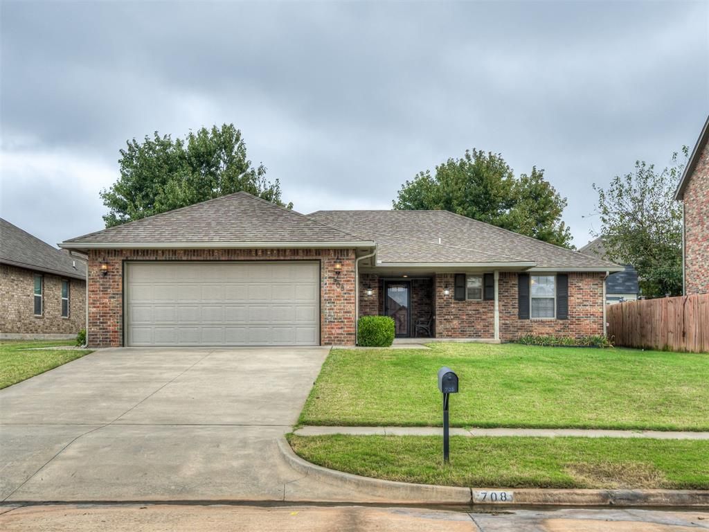 708 S Avery Drive, Moore, OK 73160