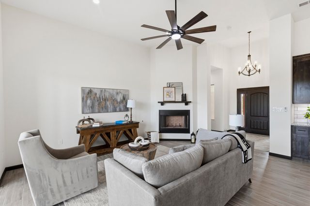 39 Monterey Road, Santa Fe, NM 87508