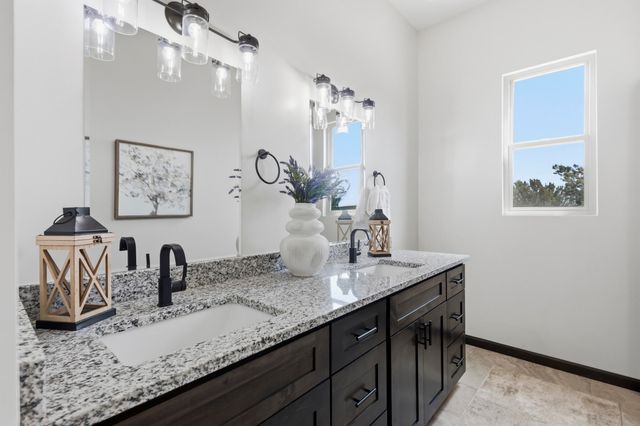 39 Monterey Road, Santa Fe, NM 87508