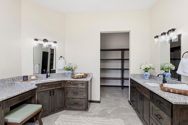 39 Monterey Road, Santa Fe, NM 87508