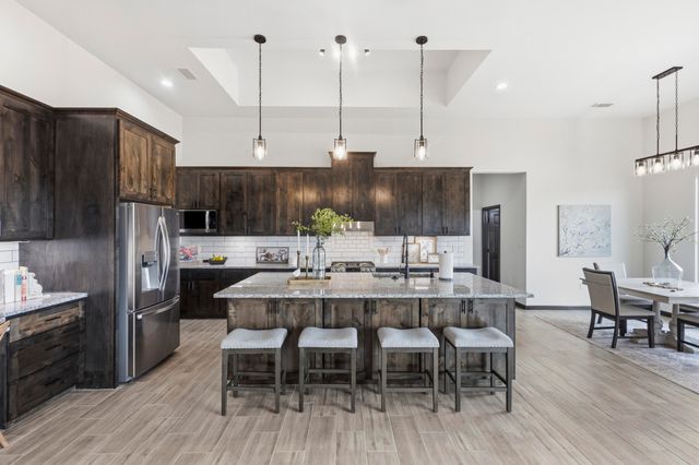 39 Monterey Road, Santa Fe, NM 87508