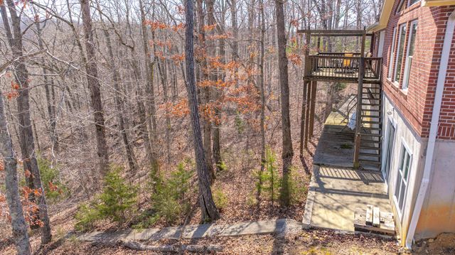 642 N Shore Drive, Monticello, KY 42633