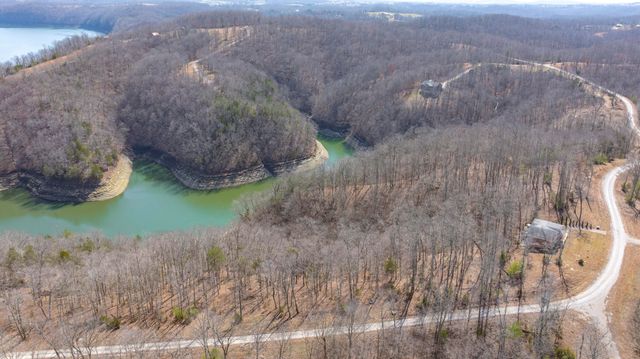 642 N Shore Drive, Monticello, KY 42633