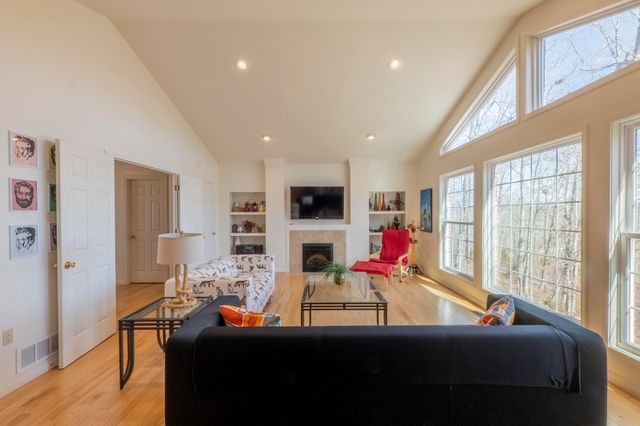 642 N Shore Drive, Monticello, KY 42633