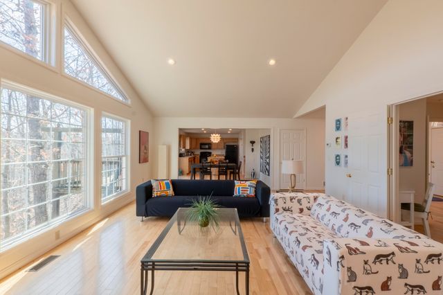 642 N Shore Drive, Monticello, KY 42633