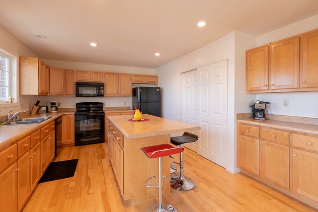 642 N Shore Drive, Monticello, KY 42633