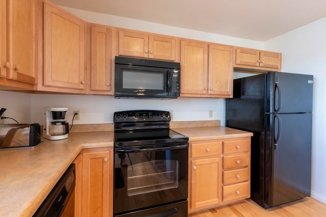 642 N Shore Drive, Monticello, KY 42633