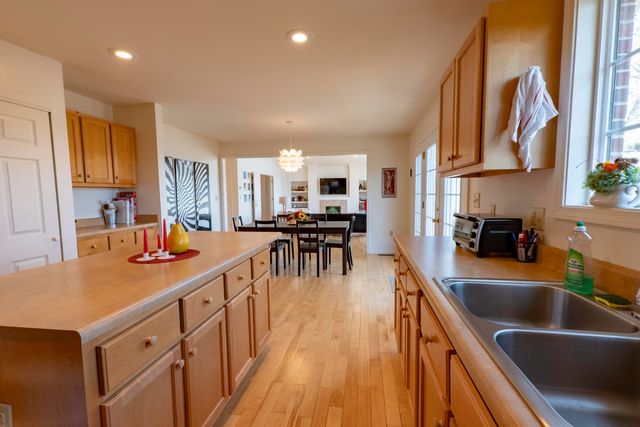 642 N Shore Drive, Monticello, KY 42633