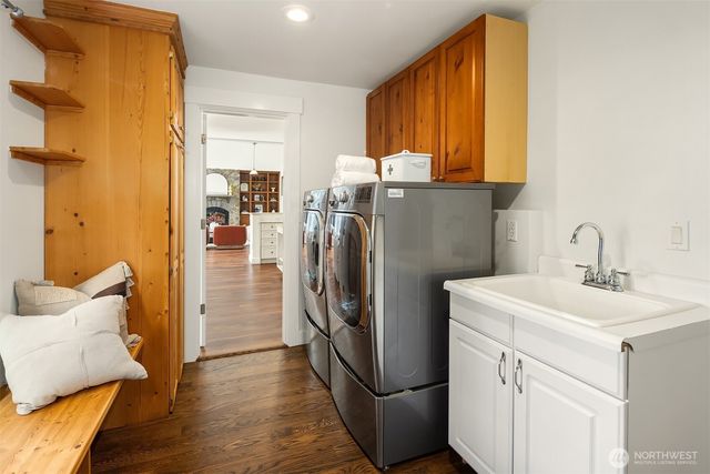 26218 SE Old Black Nugget Road, Issaquah, WA 98029