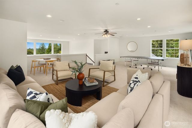 26218 SE Old Black Nugget Road, Issaquah, WA 98029