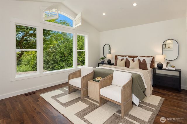 26218 SE Old Black Nugget Road, Issaquah, WA 98029
