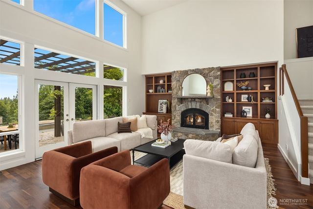 26218 SE Old Black Nugget Road, Issaquah, WA 98029