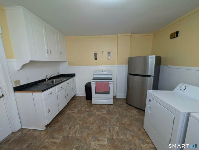 81 Lincoln Street, Enfield, CT 06082