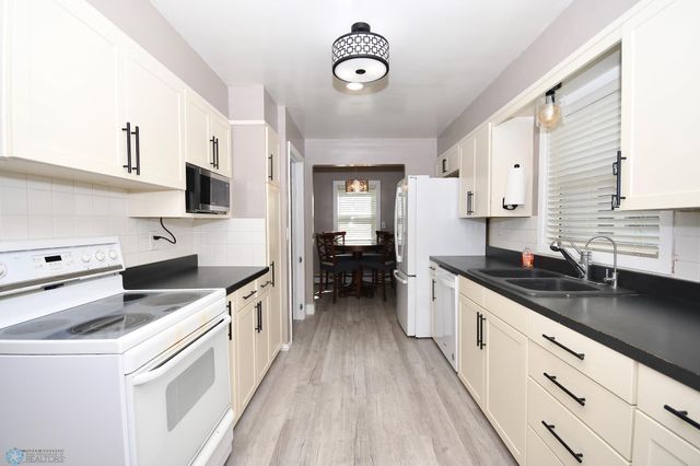 1253 3rd Street N, Fargo, ND 58102