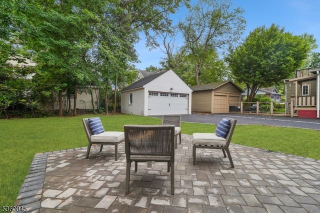 8 Lancaster Ave, Maplewood Twp., NJ 07040