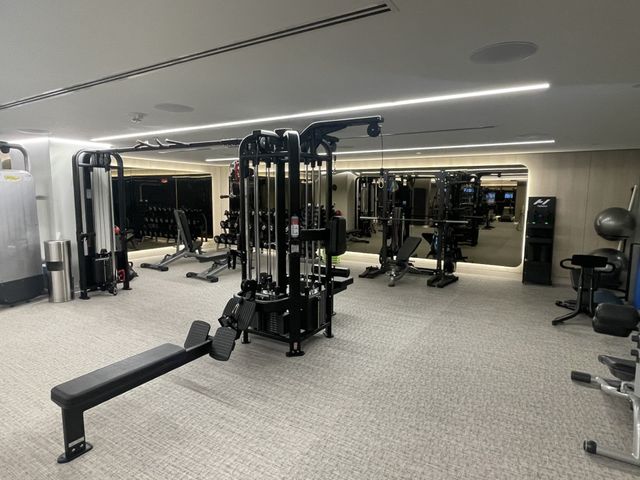 20 Rowes Wharf 701, Boston, MA 02110