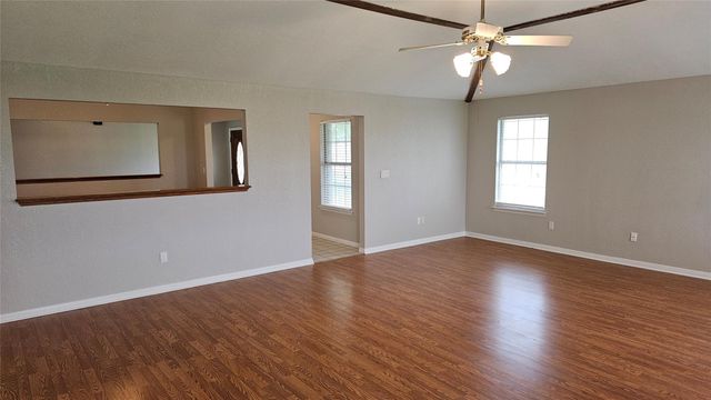 16 Brenda LN, Round Rock, TX 78665