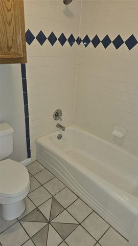 16 Brenda LN, Round Rock, TX 78665