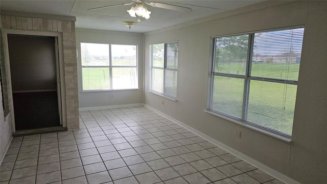 16 Brenda LN, Round Rock, TX 78665