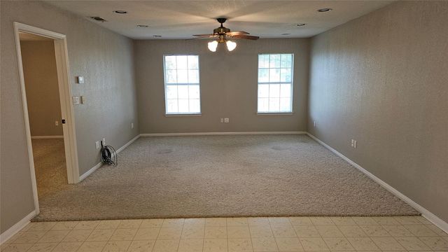 16 Brenda LN, Round Rock, TX 78665