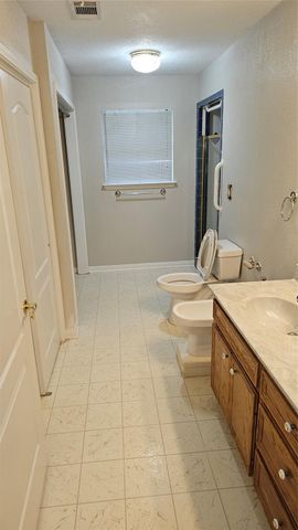 16 Brenda LN, Round Rock, TX 78665