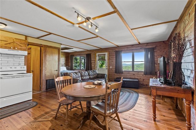 755 County Road 210, Eureka Springs, AR 72632