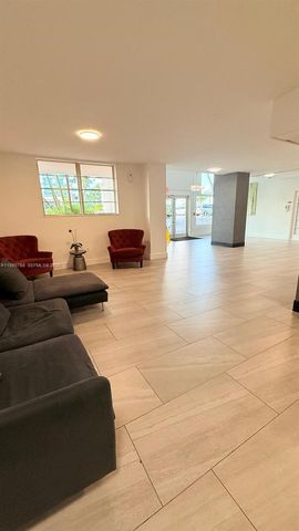 7501 E Treasure Dr 8B, North Bay Village, FL 33141