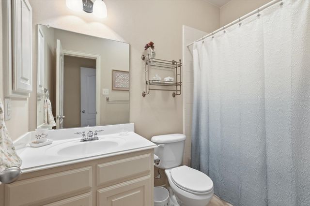 1270 Bonham Parkway, Lantana, TX 76226