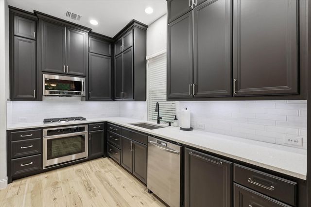 1270 Bonham Parkway, Lantana, TX 76226