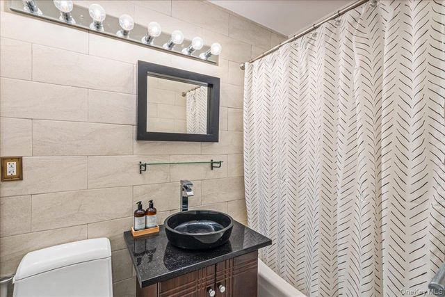 18-05 215th Street 8C, Bayside, NY 11360