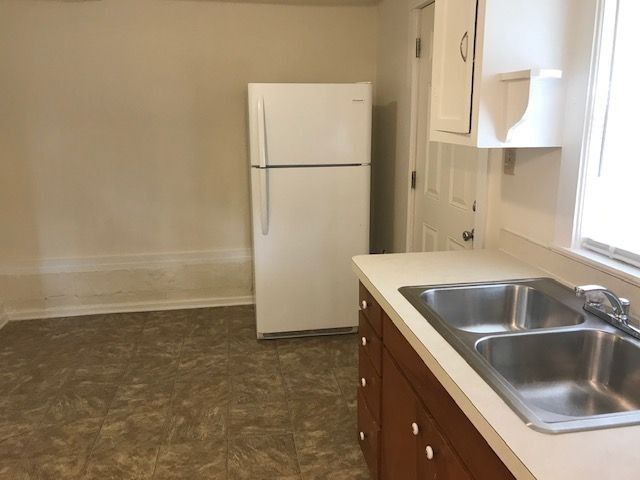 911 Leaf Ave, Murfreesboro, TN 37130