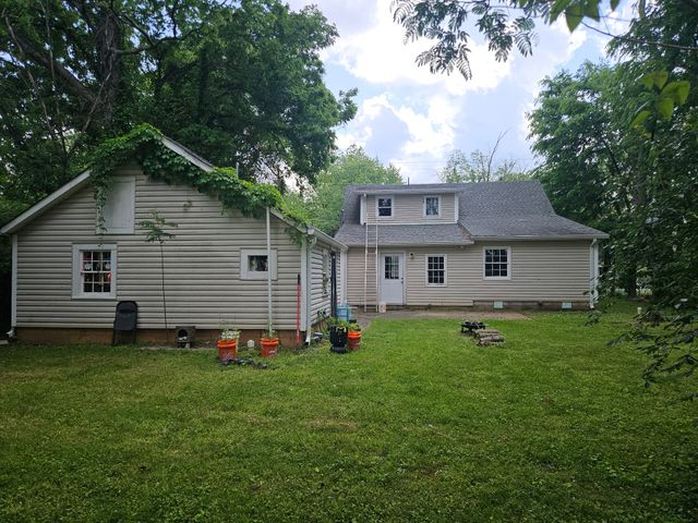 911 Leaf Ave, Murfreesboro, TN 37130