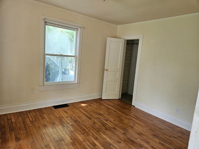 911 Leaf Ave, Murfreesboro, TN 37130
