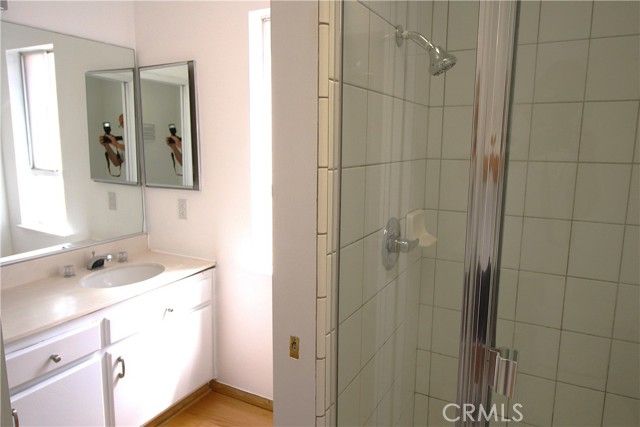 9906 Owensmouth 12, Chatsworth (los Angeles), CA 91311