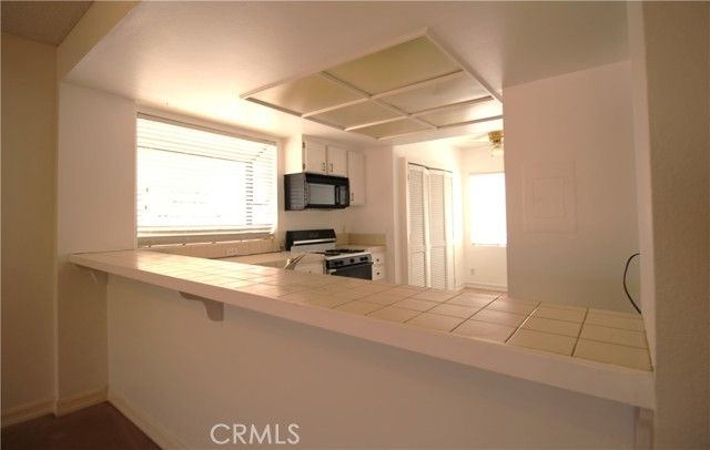 9906 Owensmouth 12, Chatsworth (los Angeles), CA 91311