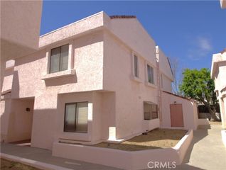 9906 Owensmouth 12, Chatsworth (los Angeles), CA 91311