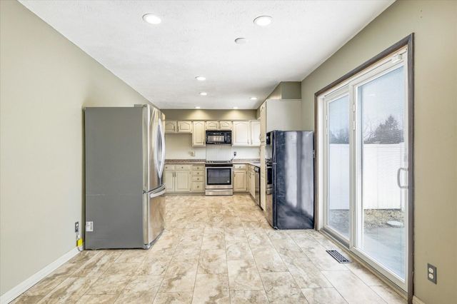 7339 Innsdale Avenue S, Cottage Grove, MN 55016