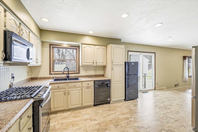 7339 Innsdale Avenue S, Cottage Grove, MN 55016