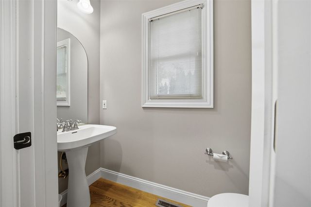 4 Scofield Court, Bloomington, IL 61704