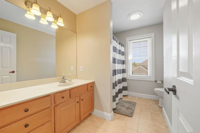 4 Scofield Court, Bloomington, IL 61704