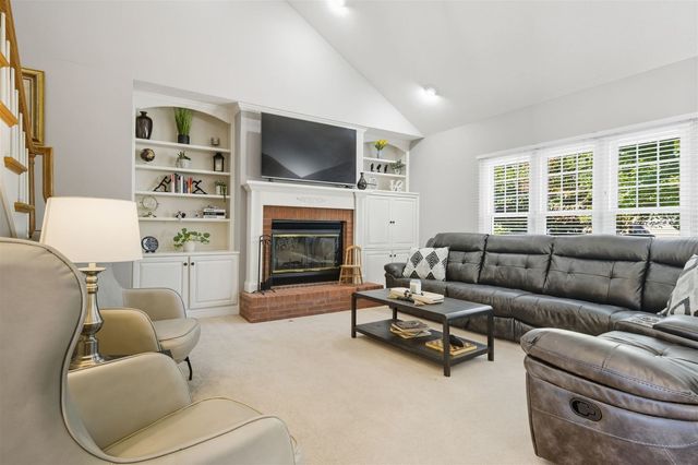 4 Scofield Court, Bloomington, IL 61704