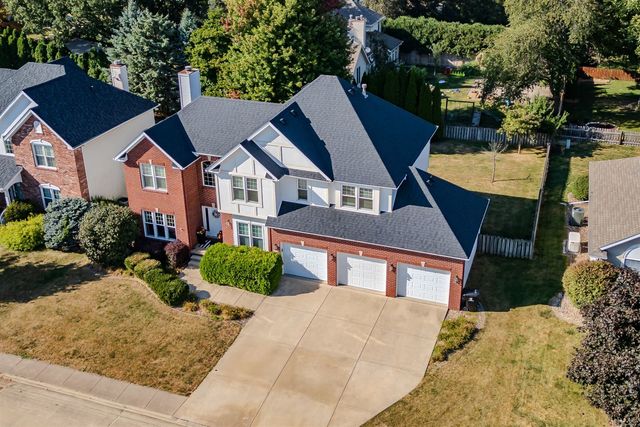 4 Scofield Court, Bloomington, IL 61704