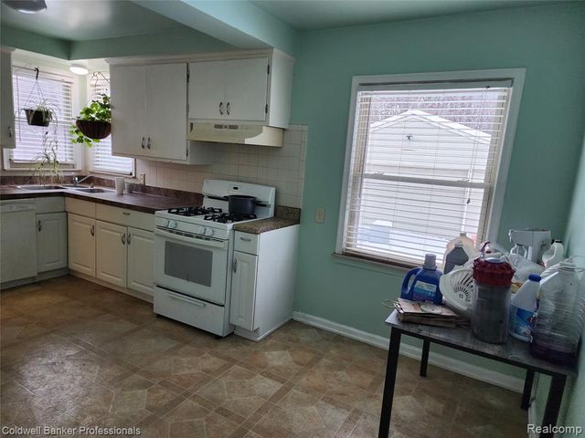 18925 Bentler Street, Detroit, MI 48219