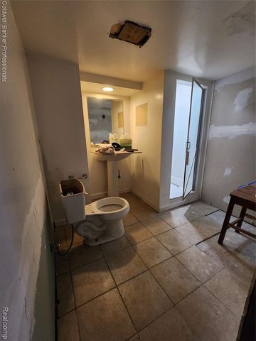 18925 Bentler Street, Detroit, MI 48219