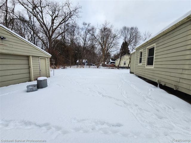 18925 Bentler Street, Detroit, MI 48219