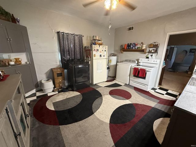 11 S Brownell Street, Peru, IN 46970