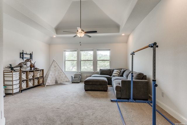 102 HUNTWICK DR, Boerne, TX 78006