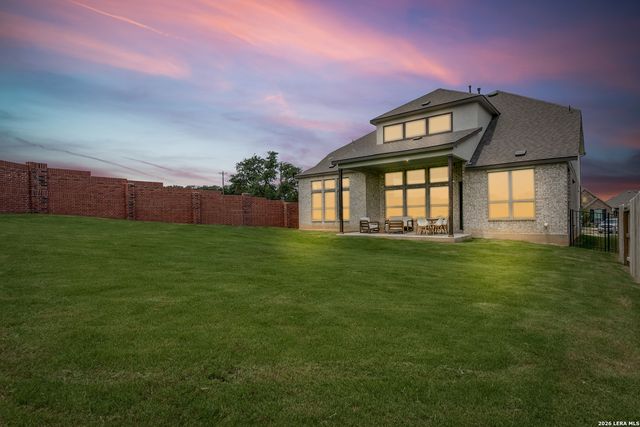102 HUNTWICK DR, Boerne, TX 78006