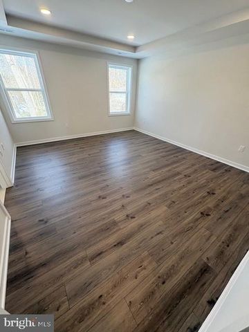 30 GRAYSON LN, Downingtown, PA 19335