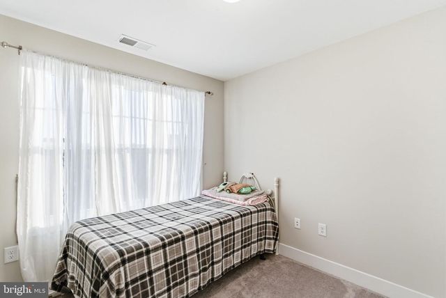 255 RECIFE CT, Martinsburg, WV 25403